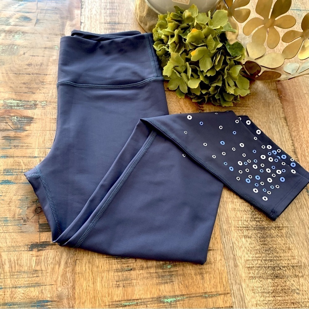 SOUL BY SOULCYCLE Scatter Grommet Navy Blue Leggings Gray Size Small